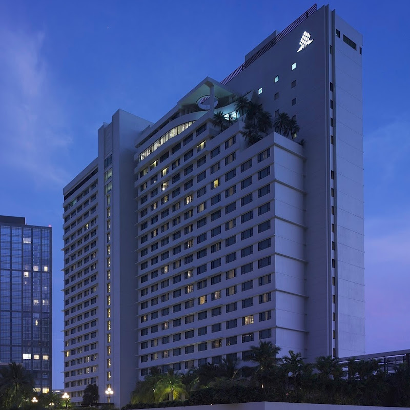 New World Makati Hotel
