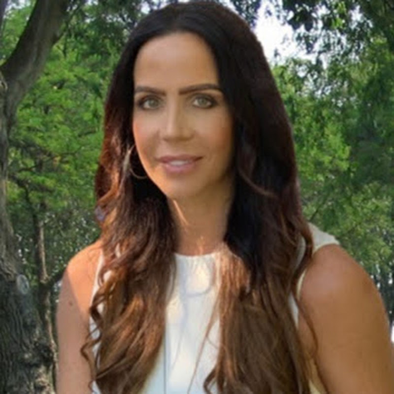 Mikki Douglas