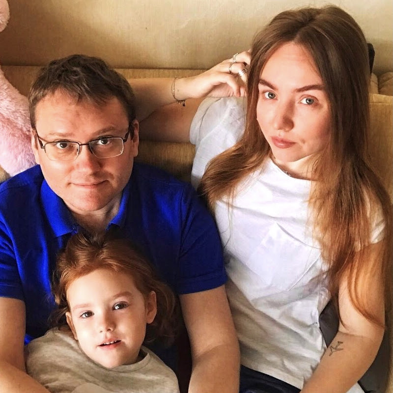 ТРИ БИЛЕТА Logo