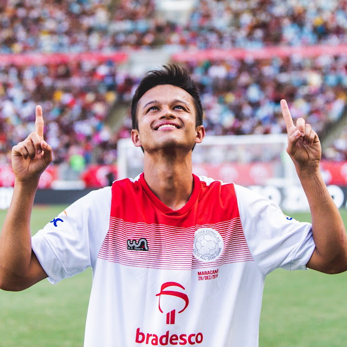 Gonze Neles Net Worth & Earnings (2026)