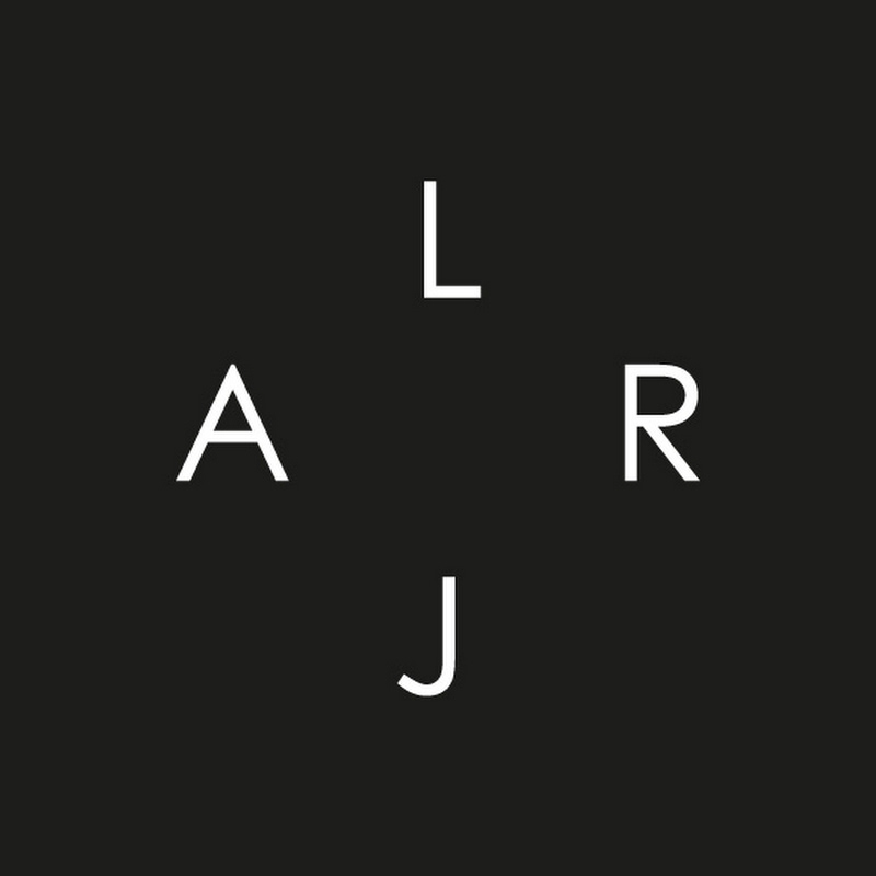 LIVE AT ROBERT JOHNSON