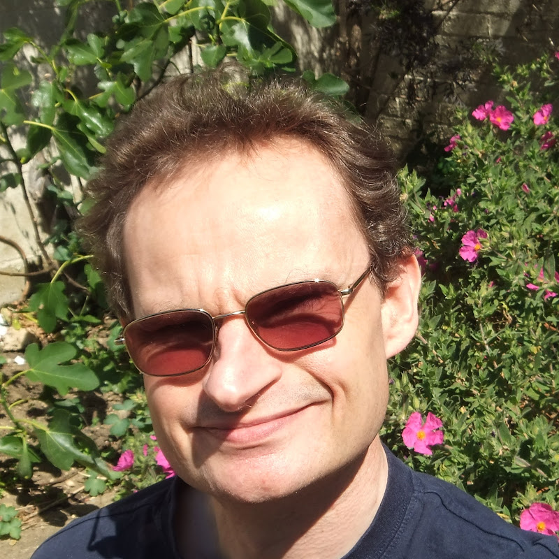 Nick Dutch. Mind, Body, Spirit, Psychic and Tarot icon