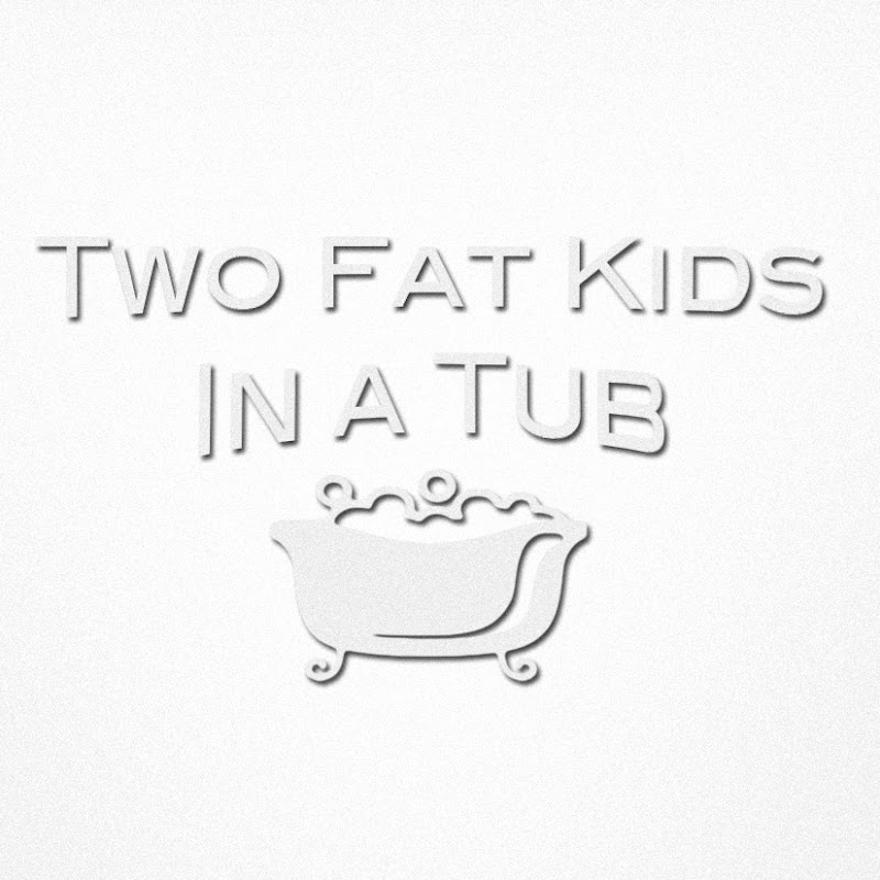 Twofatkids Inatub