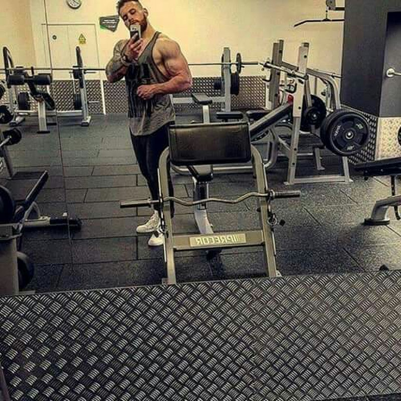 Aaron Santos