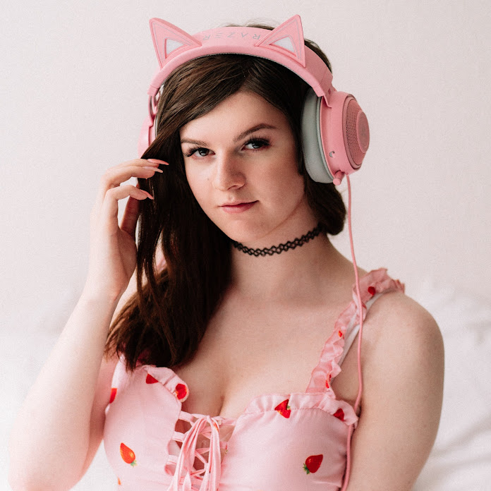 F1nn5terLIVE Net Worth & Earnings (2026)