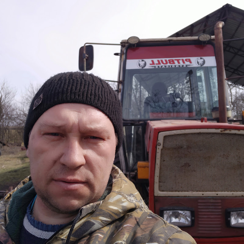 Руки в мазуті Logo