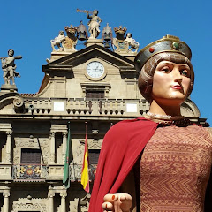 Comparsa Gigantes De Olite