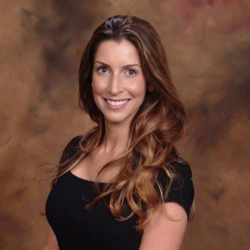 Dr. Briana Rueda