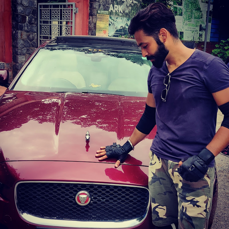 Raftaar Lamba Vlogs