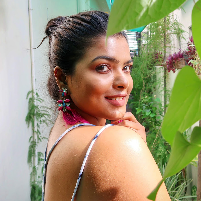 Shalini Mandal Net Worth & Earnings (2026)