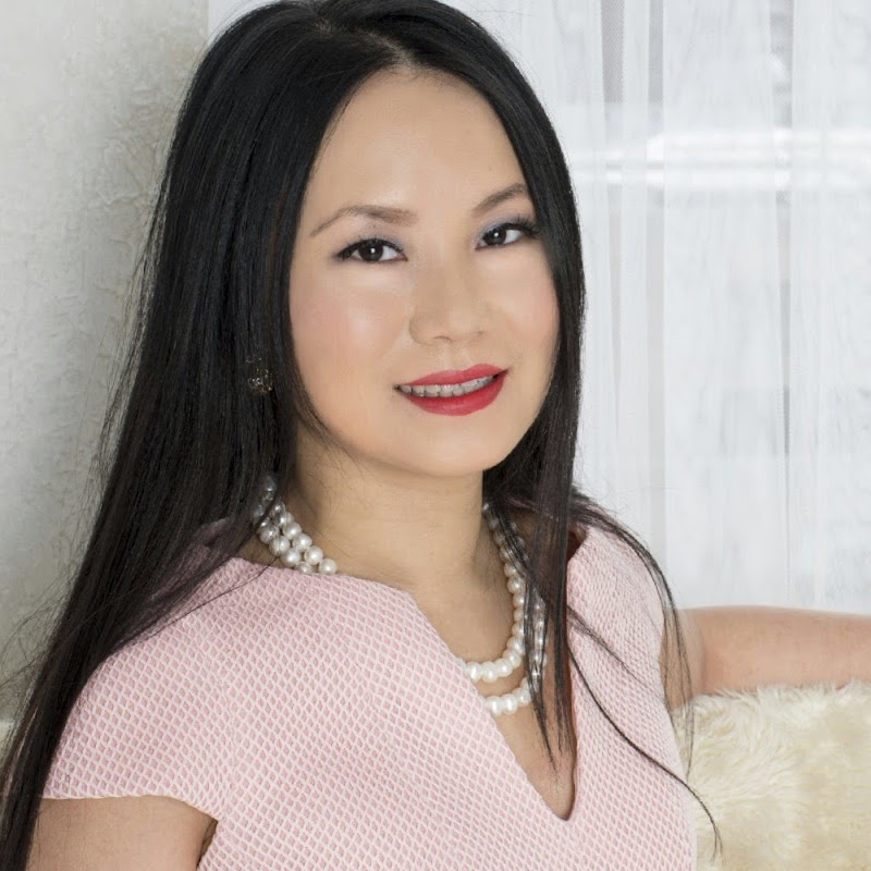 Petite Dressing Logo