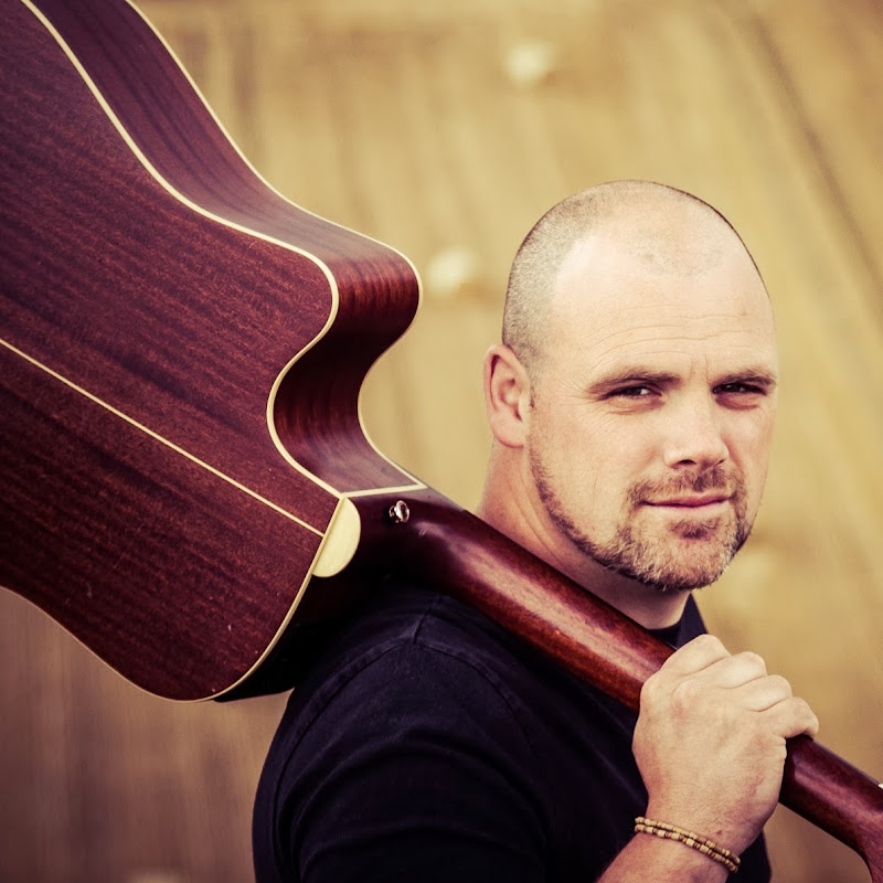 Damian Carroll