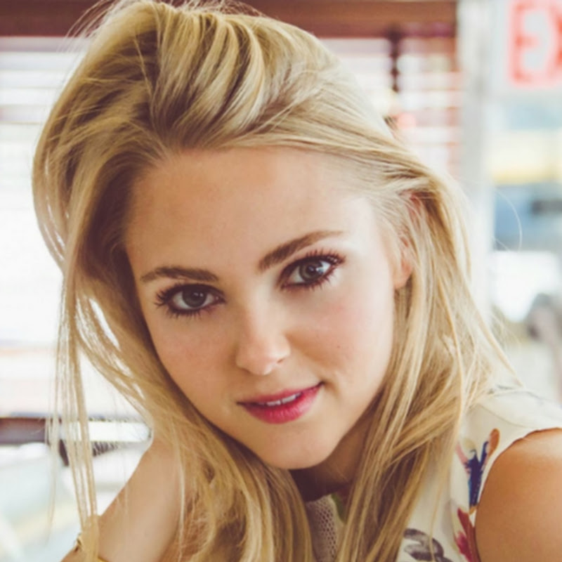 Celebrity About icon