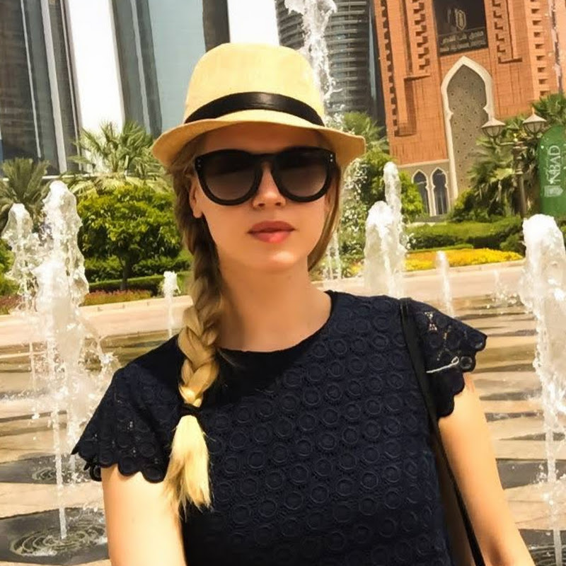 Elsa Scarlett