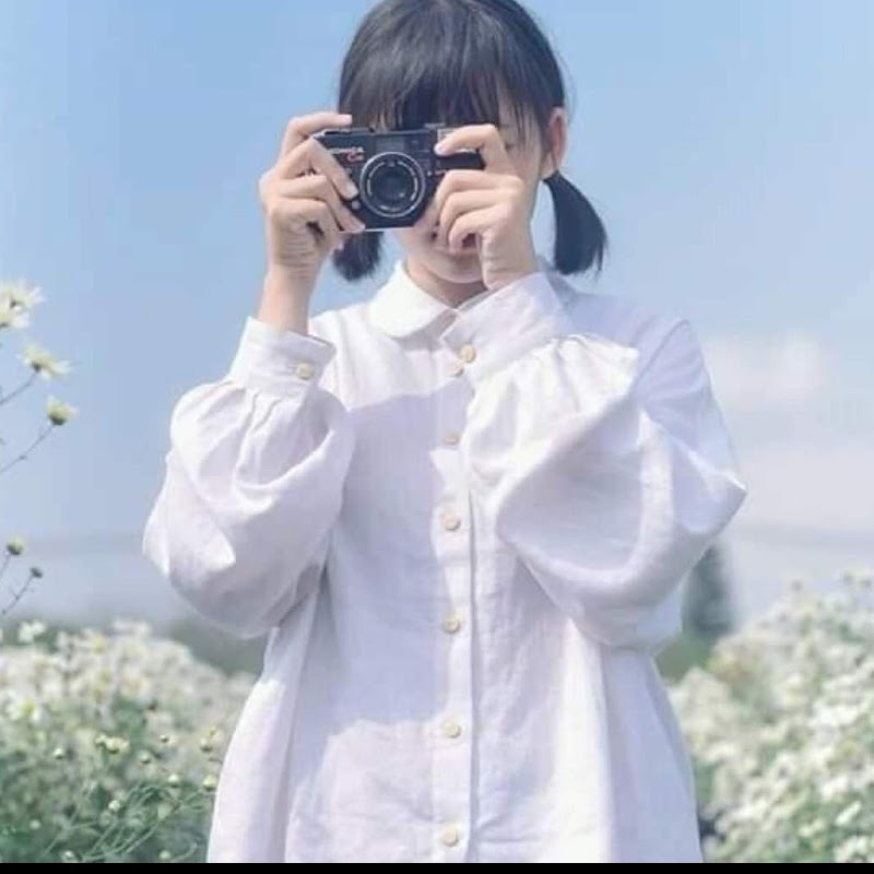 Hire Tuyền Nguyễn Thị — Entertainment YouTube creator for sponsorships