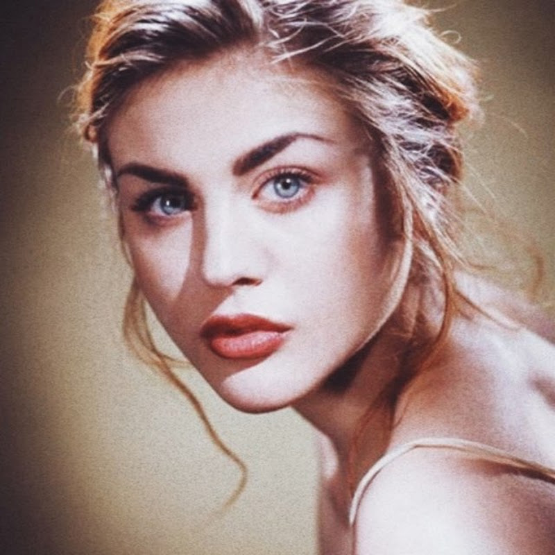 Aine Cobain icon
