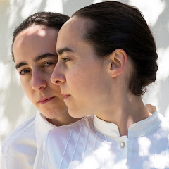Kapsetaki Twins