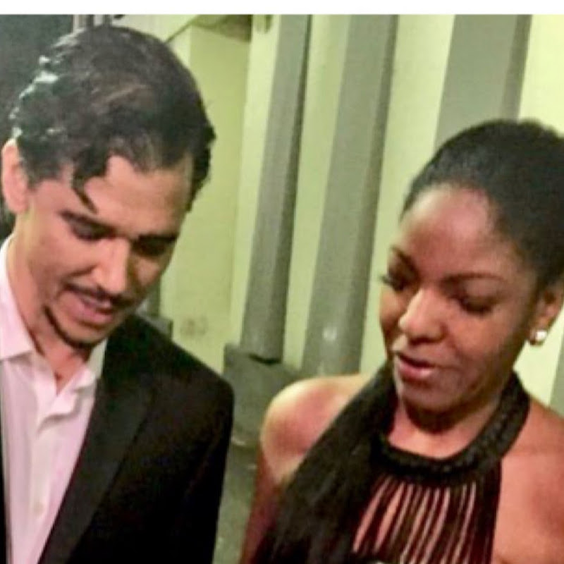 much graced El DeBarge Live
