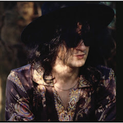 Wayne Hussey - Official