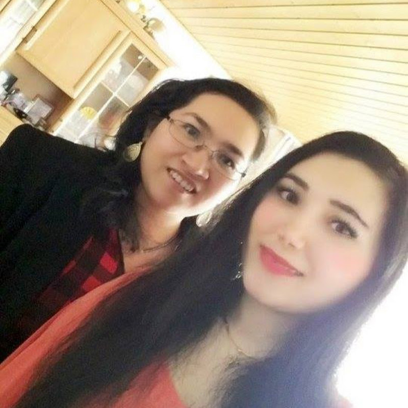 Sandra and Tiara