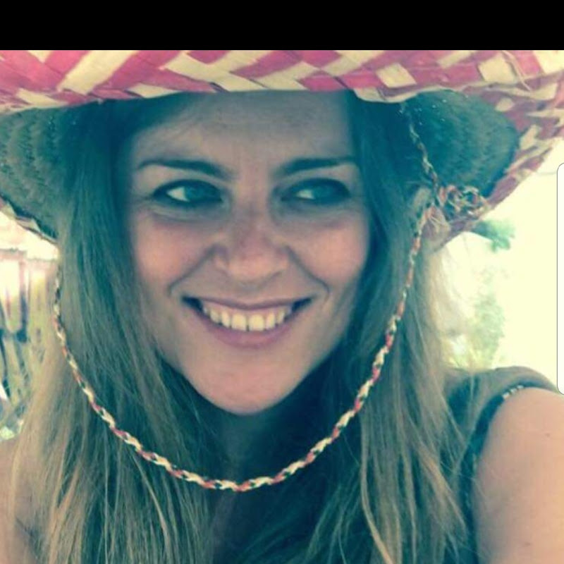 Claire's Crafty Corner Logo