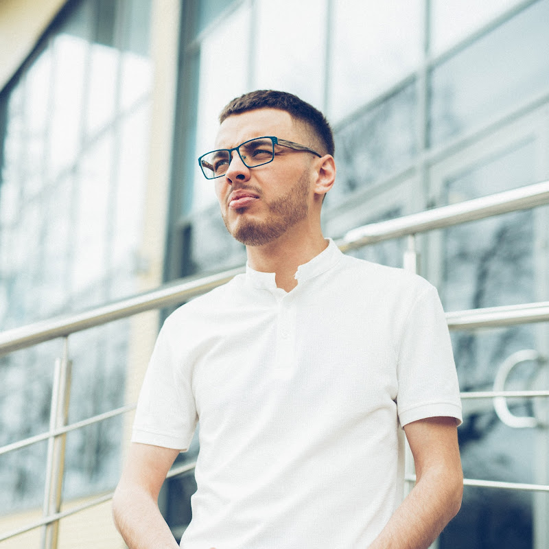 Павел Костин Logo