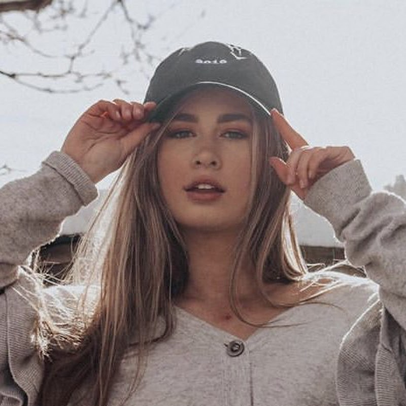 Ava Veater