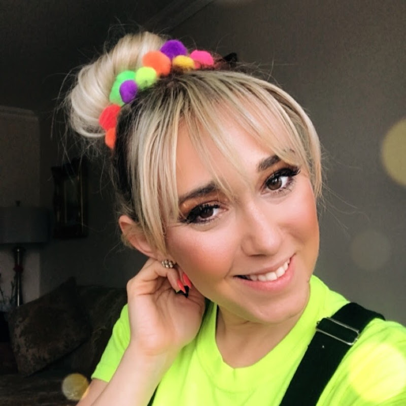 Joëlle Entertainment