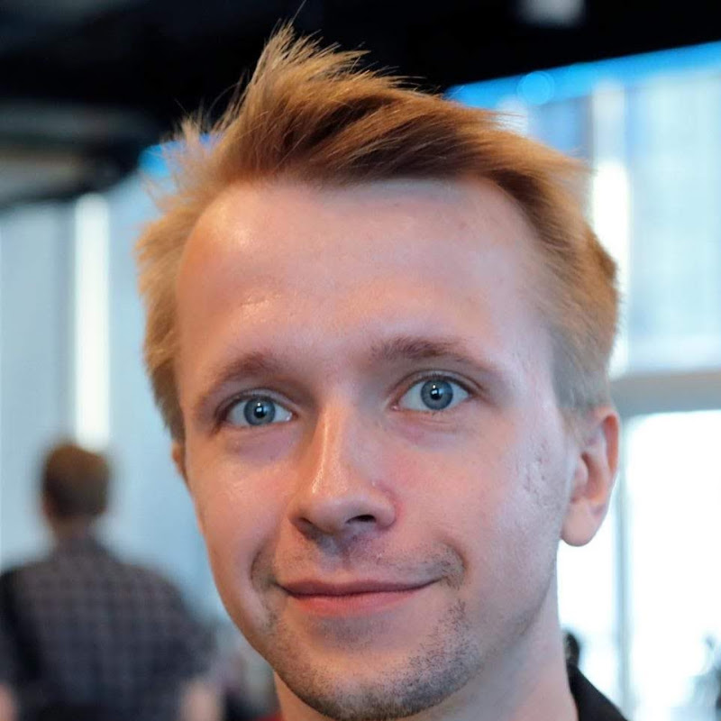 Cezary Walenciuk Logo