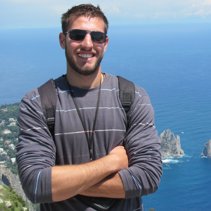 عاشق الفن الاصيل Eyal Falah