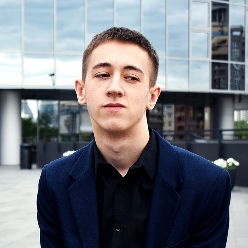 Данил Лебедев Logo