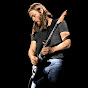 Goldhand28