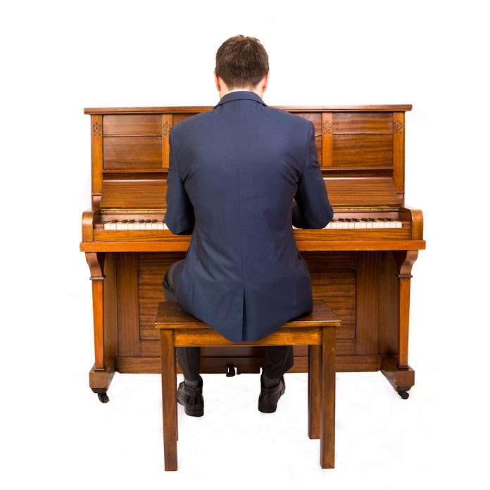 Slow Easy Piano Tutorials by Dario Net Worth & Earnings (2024)