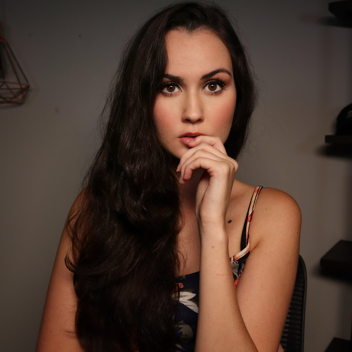 Sydney Watson Net Worth & Earnings (2024)