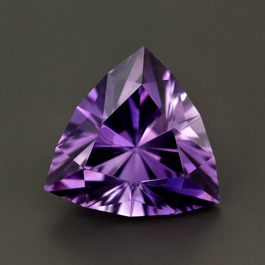 огранка женственности. огранка женственности. аметист корунд. огранка женственности. огранка женственности.