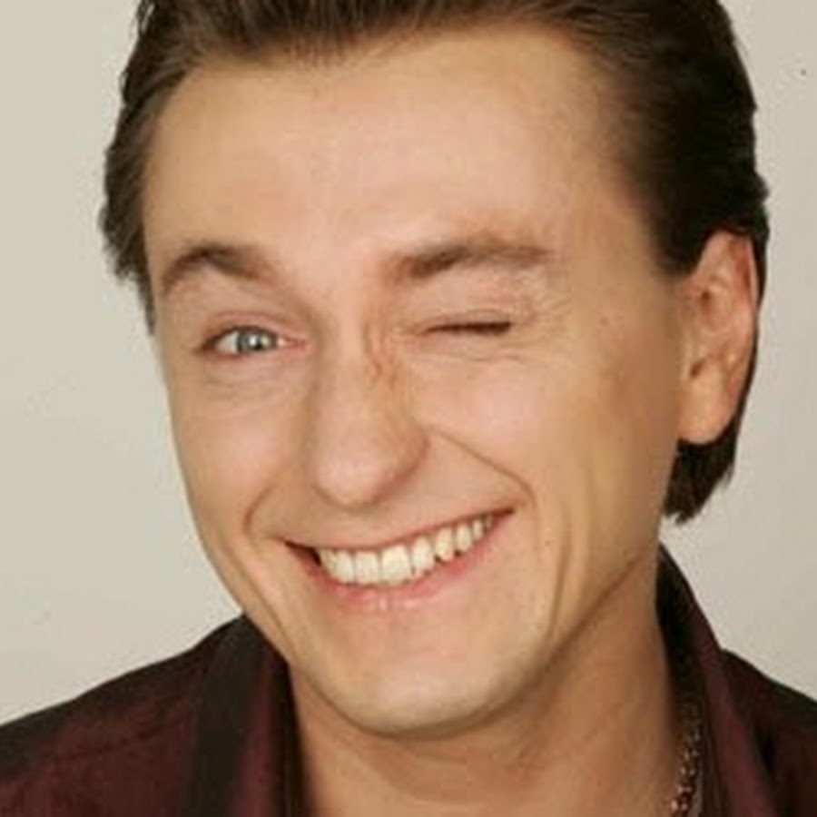 Александр Безруков