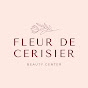 Comment est la fleur du cerisier ?