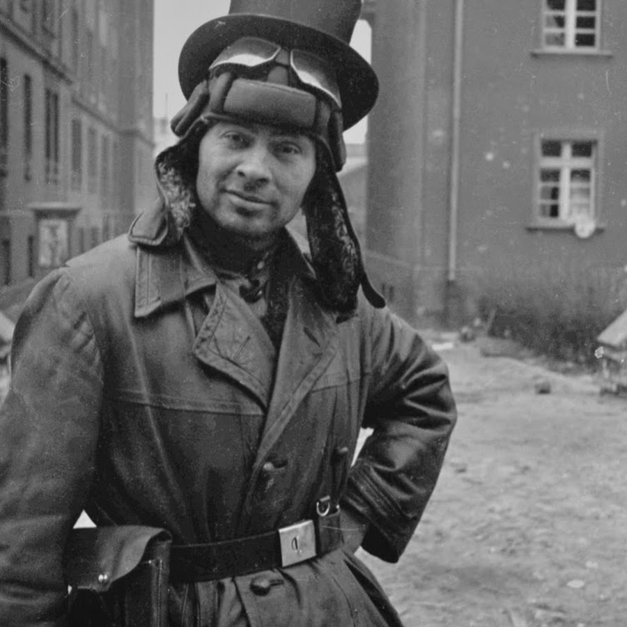 Моногатари ошино оуги. Архитрав в архитектуре это. Мемы про хуютина. Мосать. А ты будешь бухать.