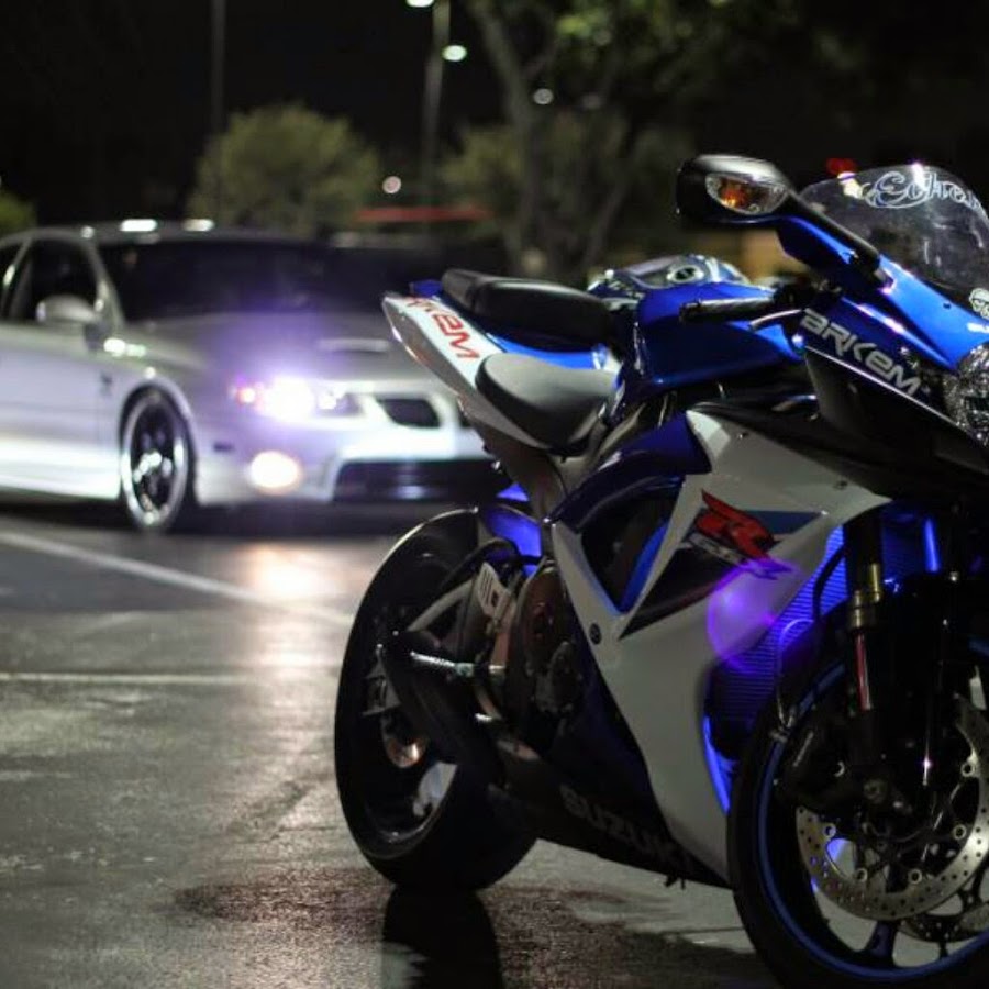 Suzuki GSXR 1000 спереди