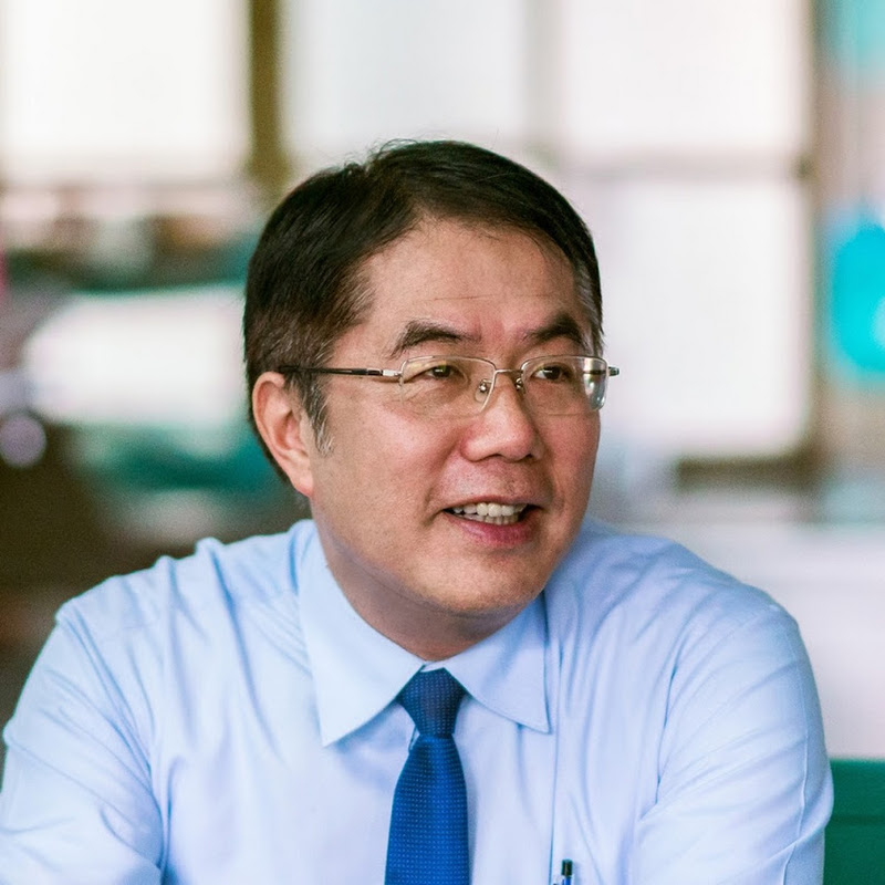 黃偉哲 - 網紅的藏寶箱 