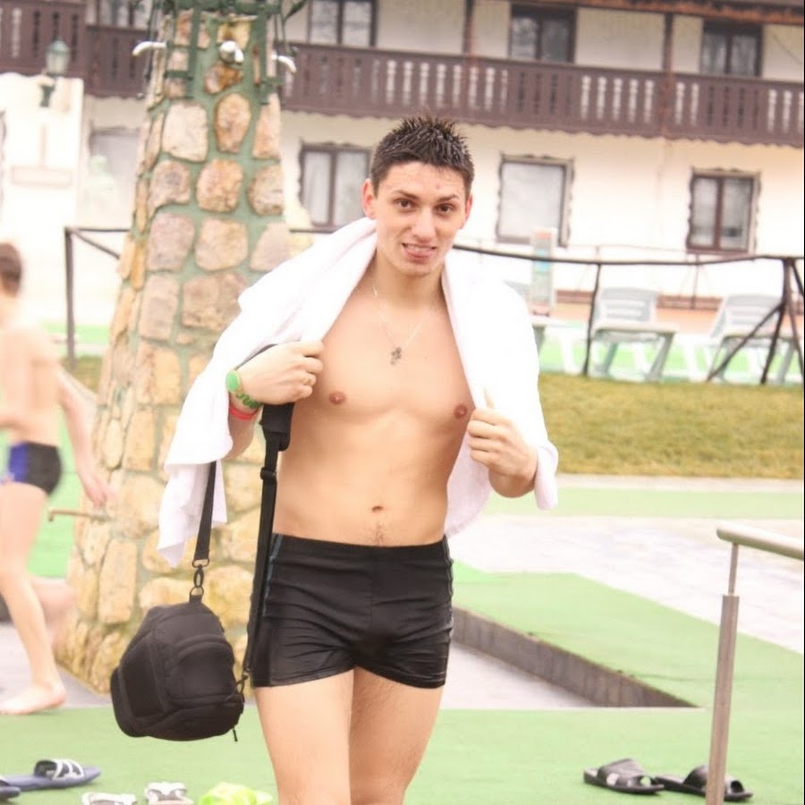 значок лайка. палец вверх ютуб. палец вверх ютуб. лайк. значок "лайк".