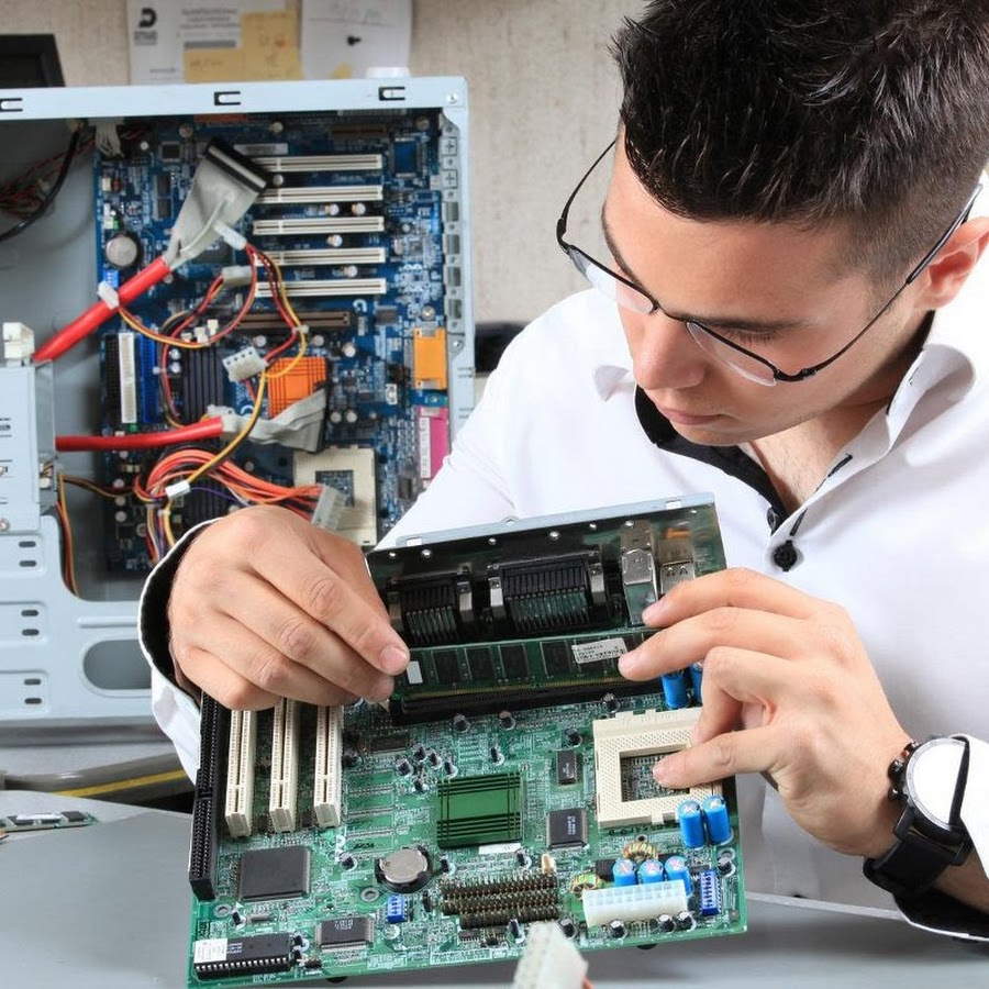 Заложить компьютер. Чинит компьютер. Пк для системного администратора. Ремонт пк. Заложить компьютер.