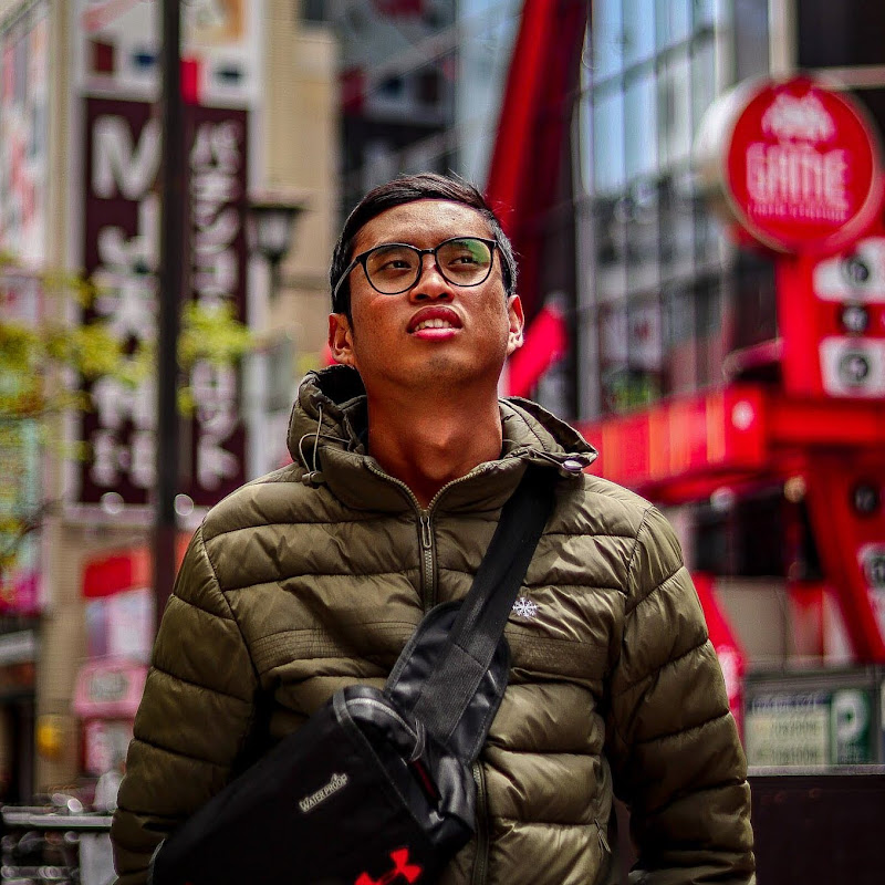 Yeop Aslam - 網紅的藏寶箱 