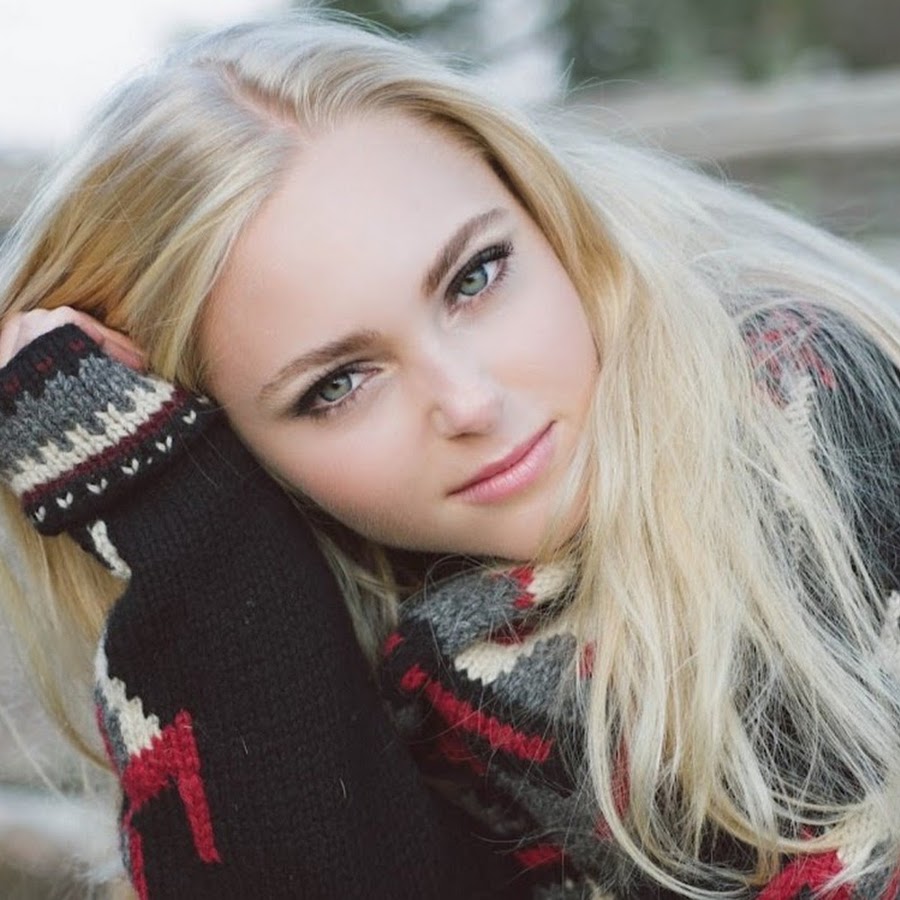 ANNASOPHIA Robb