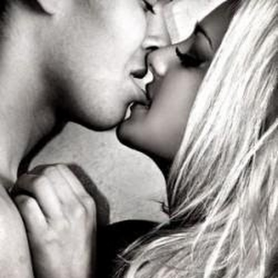 Blondes kisses. Красивый поцелуй. Поцелуй с блондинкой. Нежный поцелуй. Страстные поцелуи.