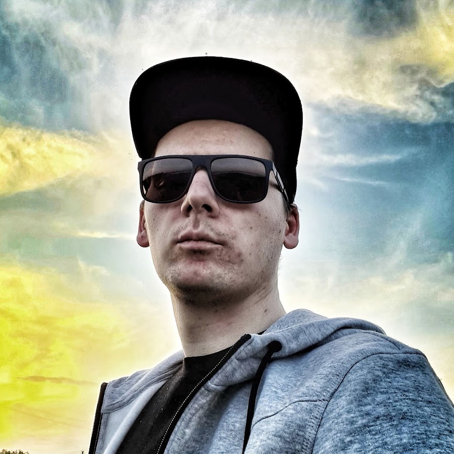 Лобжанидзе певец. Vladivan north beatbox какая песня. Ivan video. Басик иван. Иван нави.