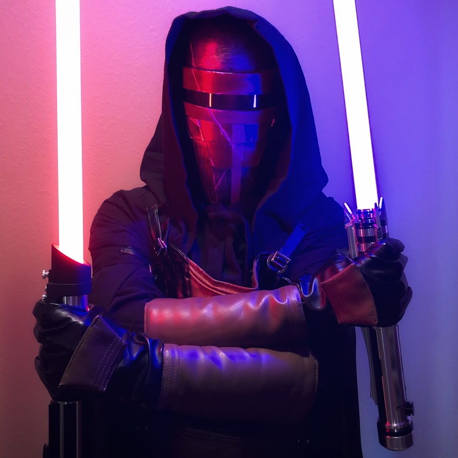 Реван. Kotor реван. Реван звездные войны без маски. Дарт реван kotor. Дарт реван на белом фоне.