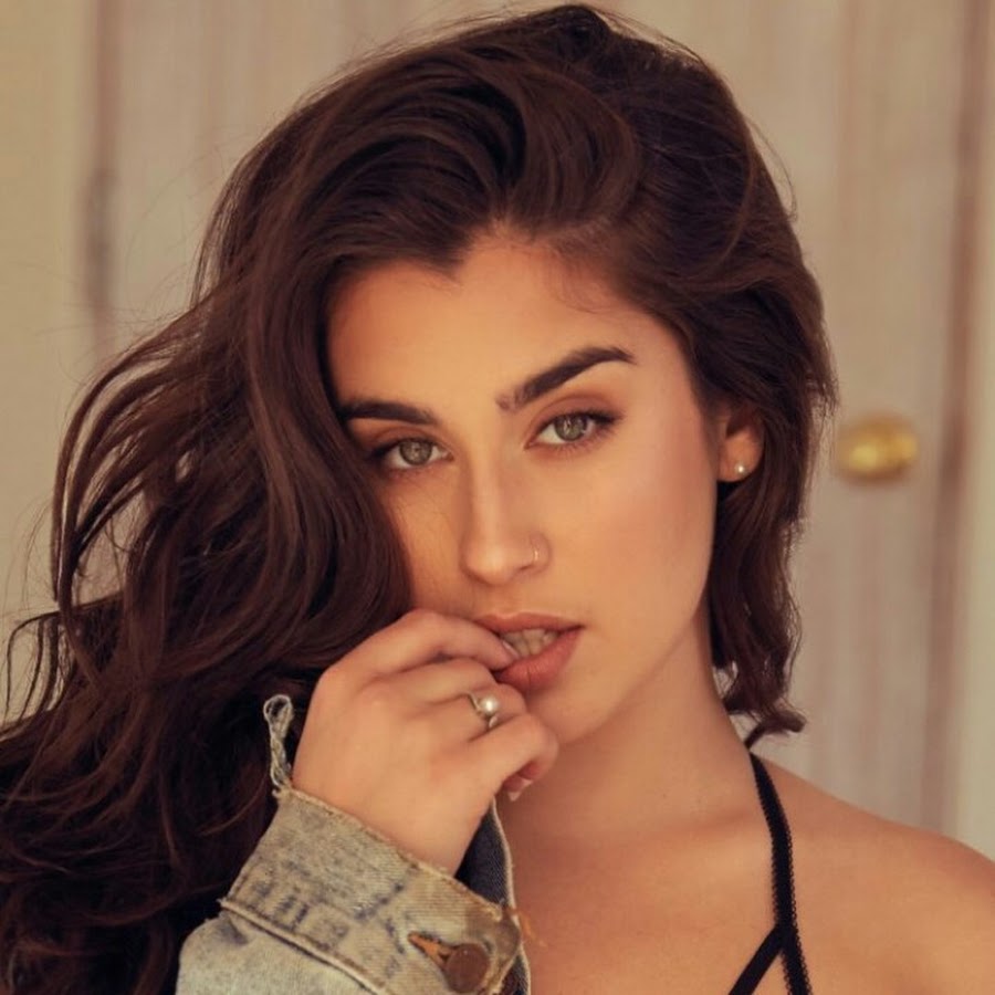 Hottest edit. Aditi budhathoki hot. Ananya panday legs. Kareena kapoor slow motion. Kajal rathore.