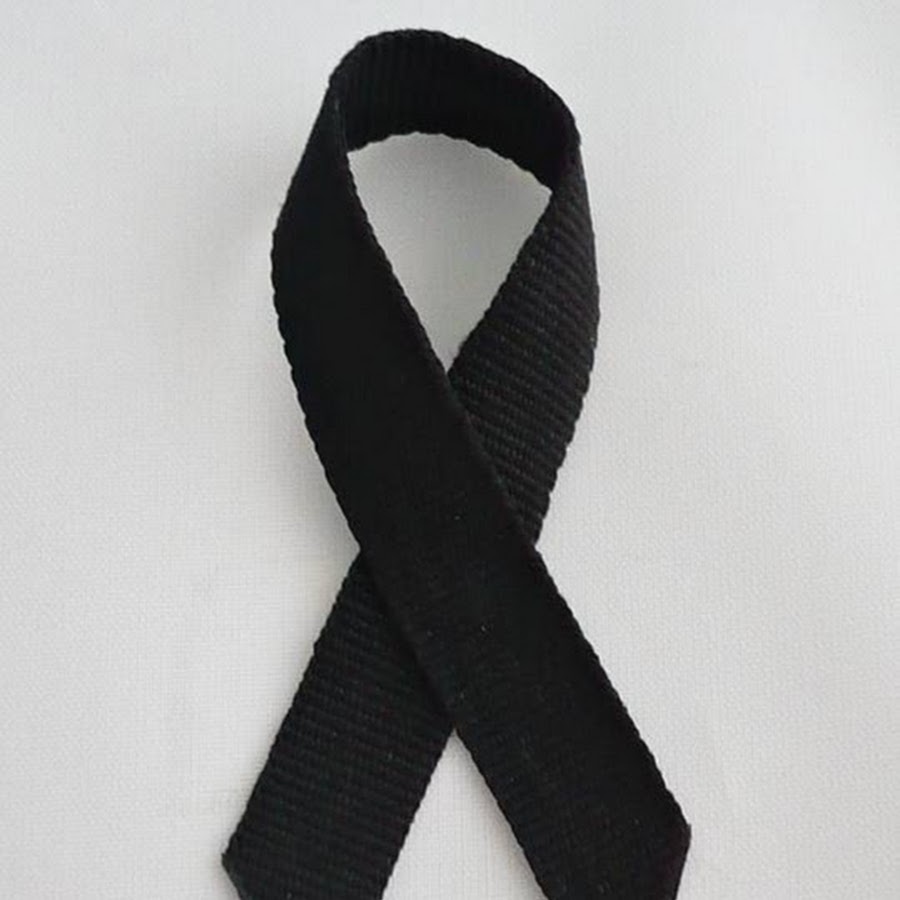 Почему траурные повязки. Траурная повязка на рукаве. Траурная ленточка. Почему траурные повязки. Почему траурные повязки.