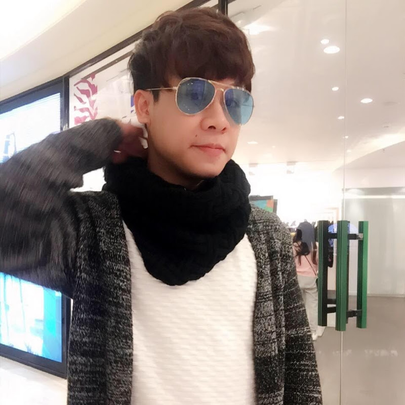 Nguyễn Đức Nam - 網紅的藏寶箱 